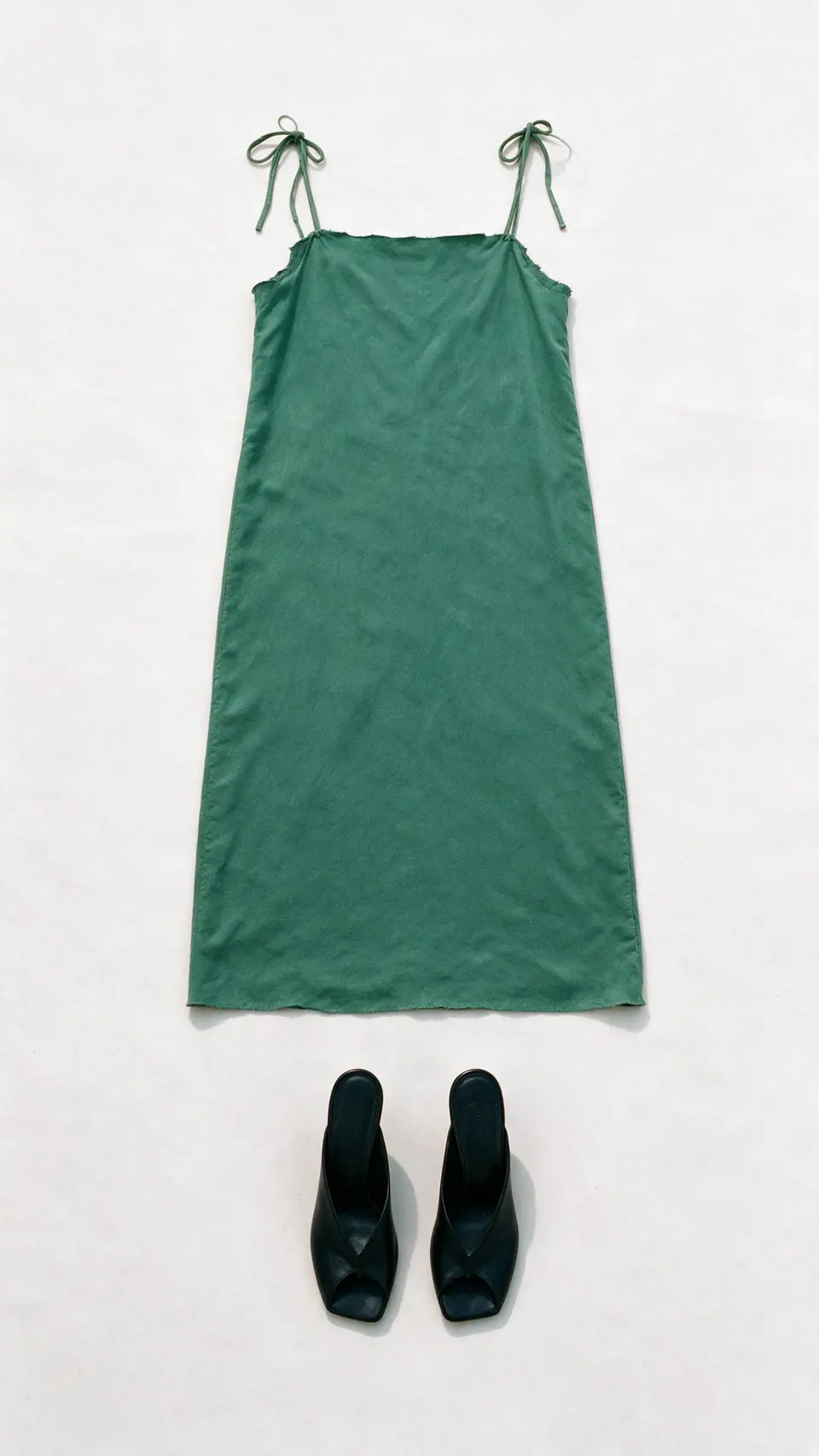 Look 128 — Hera, flat lay