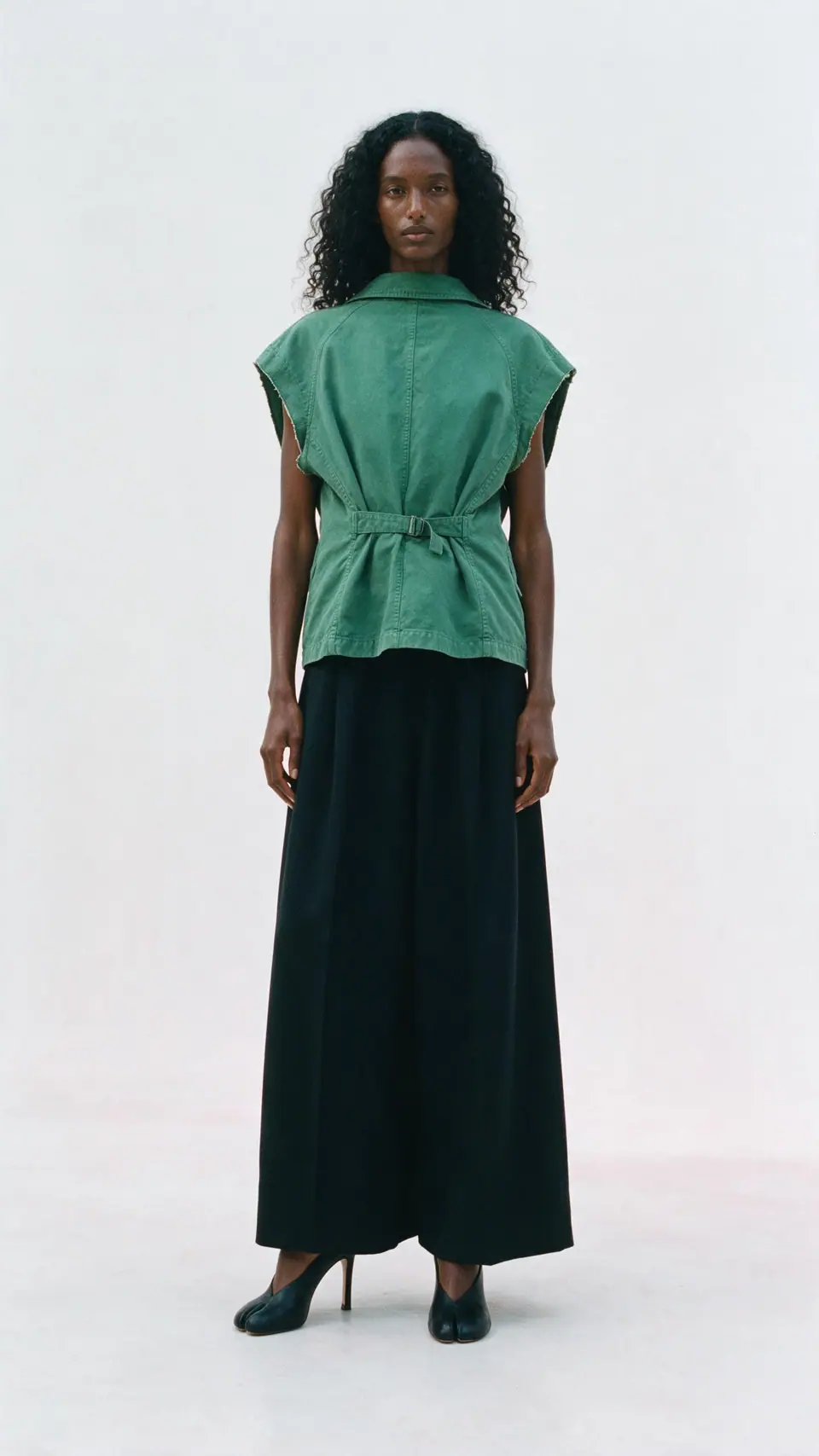 Look 125 — Artemis, cress suit