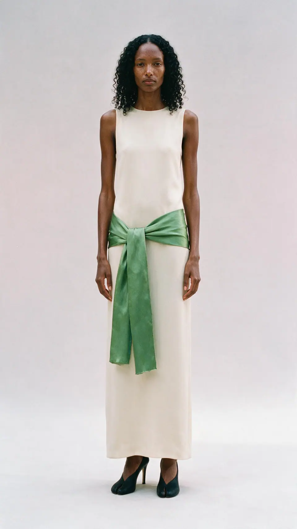 Look 137 — Eir, cress sash